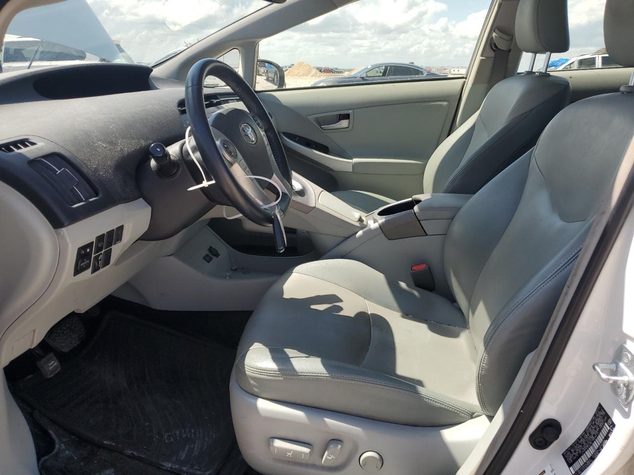 JTDKN3DUXE1854410 2014 Toyota Prius