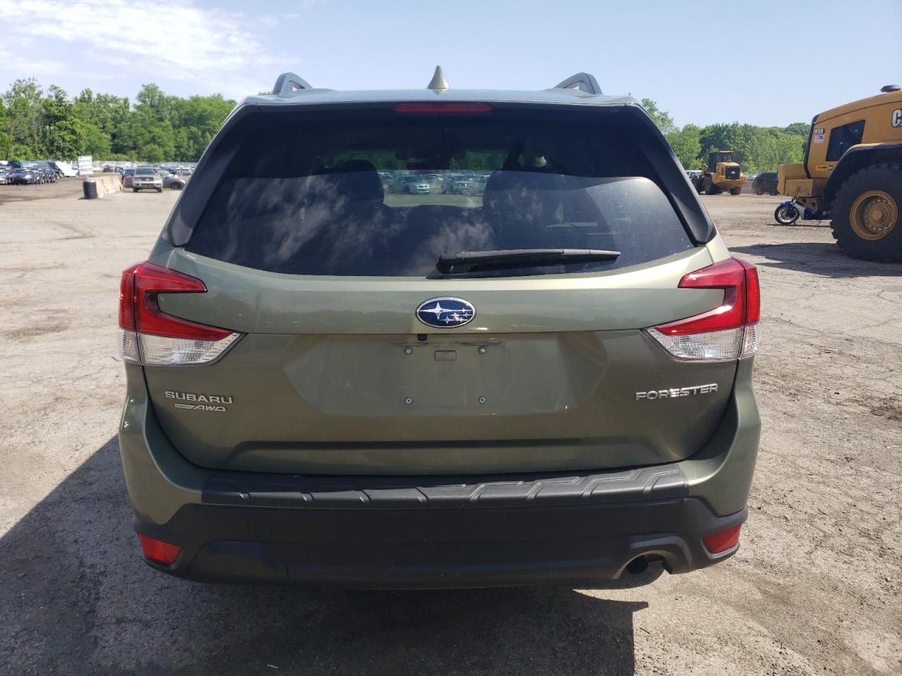 JF2SKAJC5MH552488 2021 Subaru Forester Premium