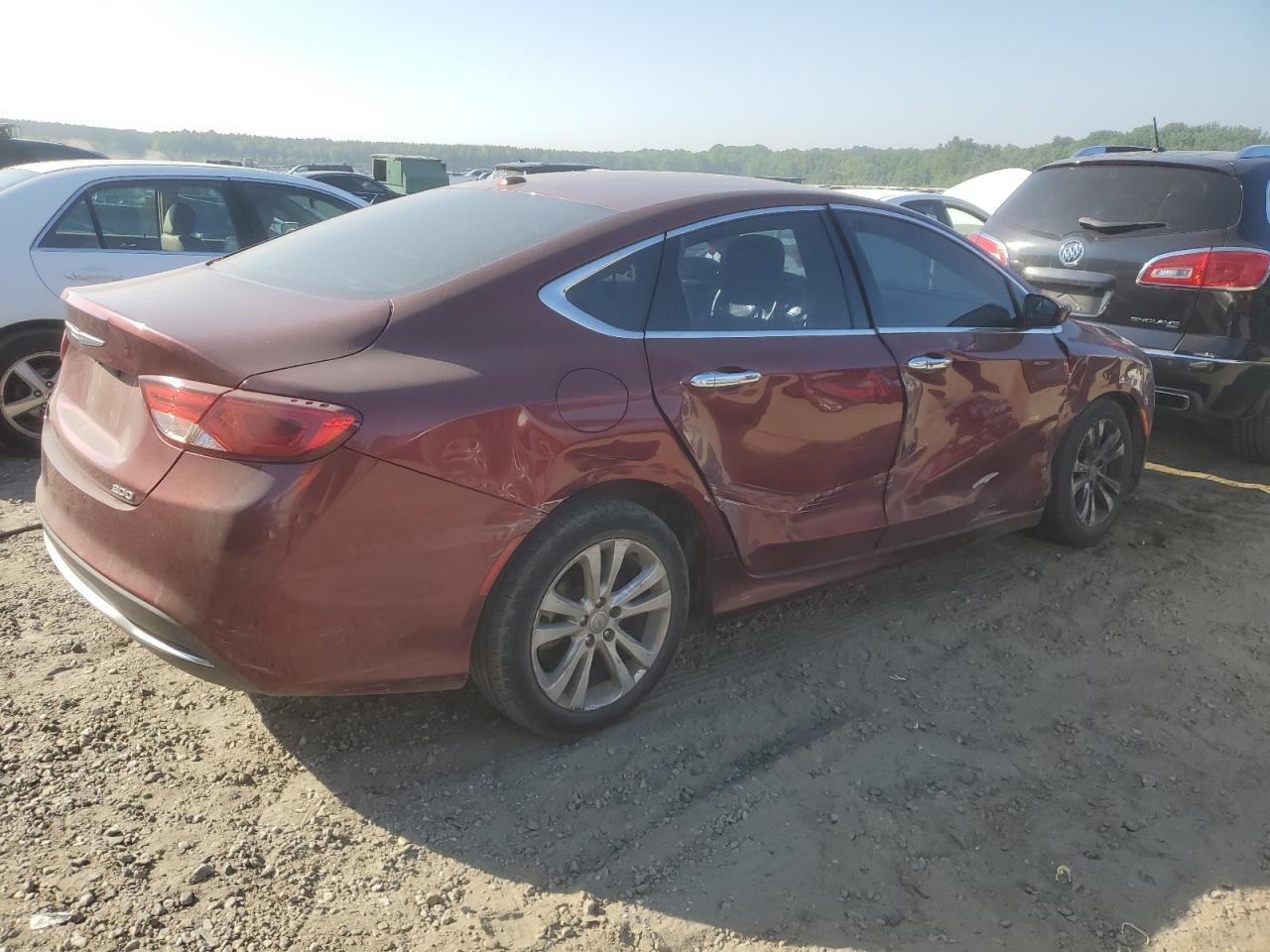 2015 Chrysler 200 Limited vin: 1C3CCCABXFN666689