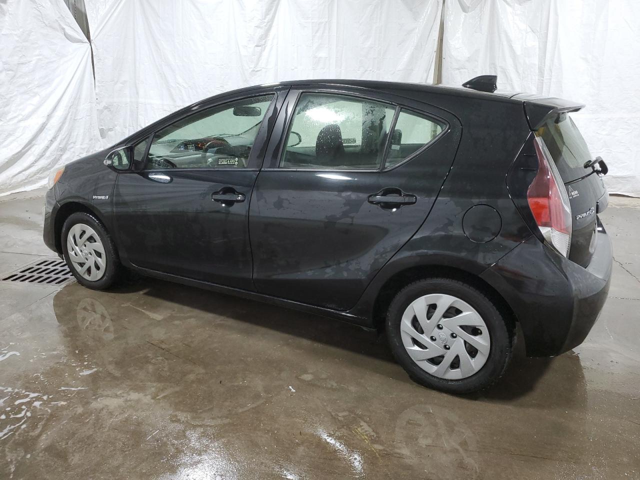 JTDKDTB30G1119824 2016 Toyota Prius C