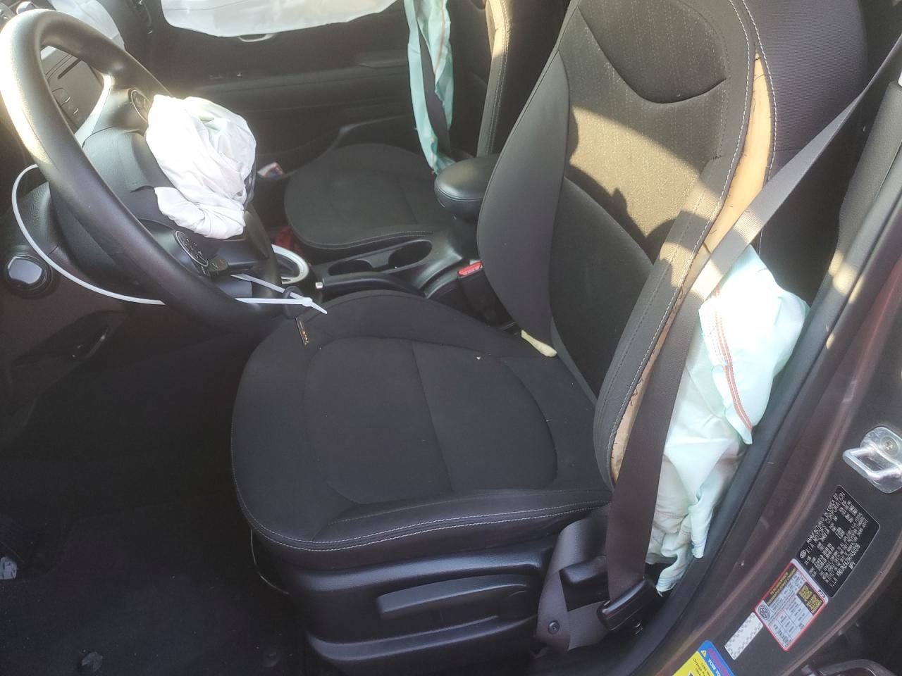 KNDJN2A21H7450356 2017 Kia Soul