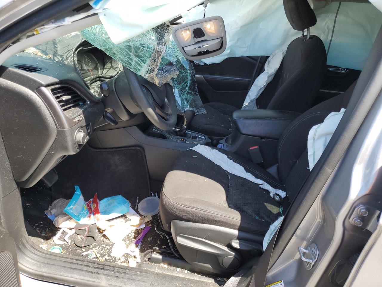 1C4PJLCB2LD653937 2020 Jeep Cherokee Latitude