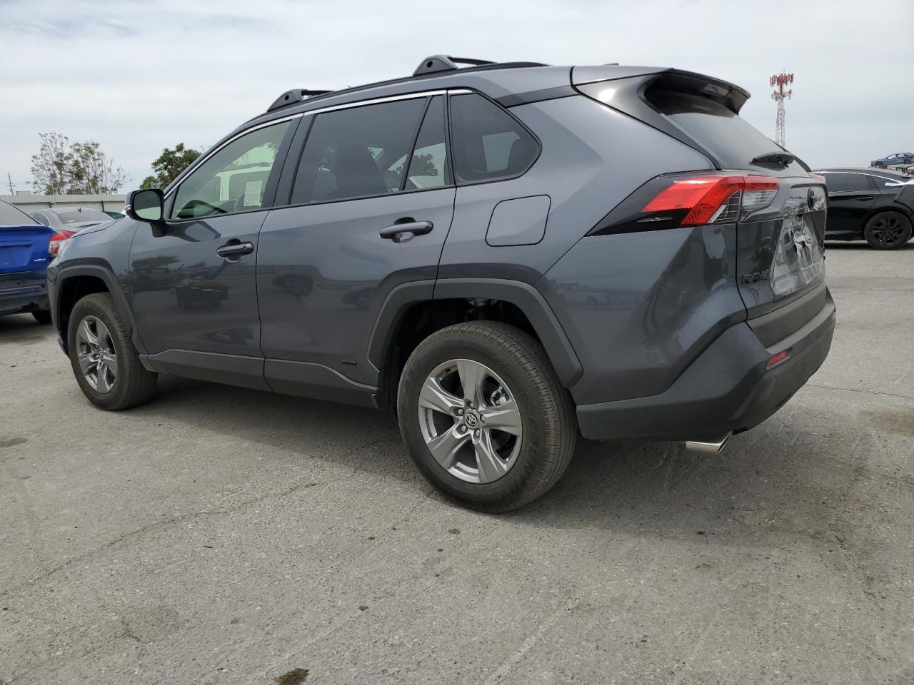 JTMRWRFV5RD225775 2024 Toyota Rav4 Xle