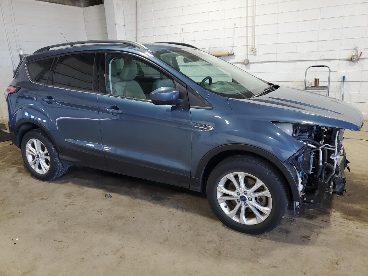 1FMCU9HD5JUB86749 2018 Ford Escape Sel