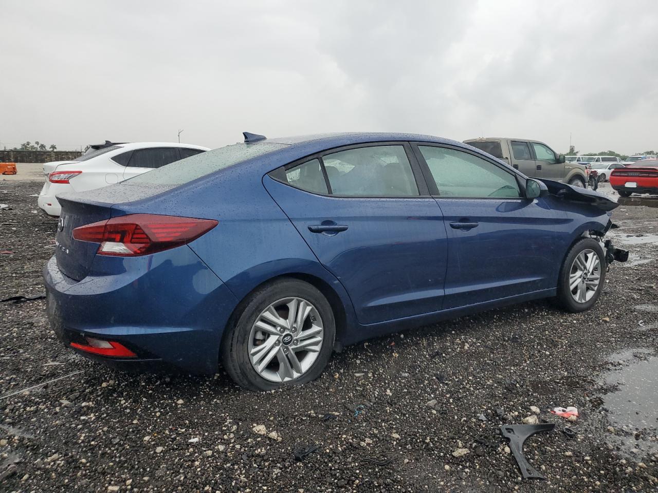 2020 Hyundai Elantra Sel vin: 5NPD84LF1LH540370