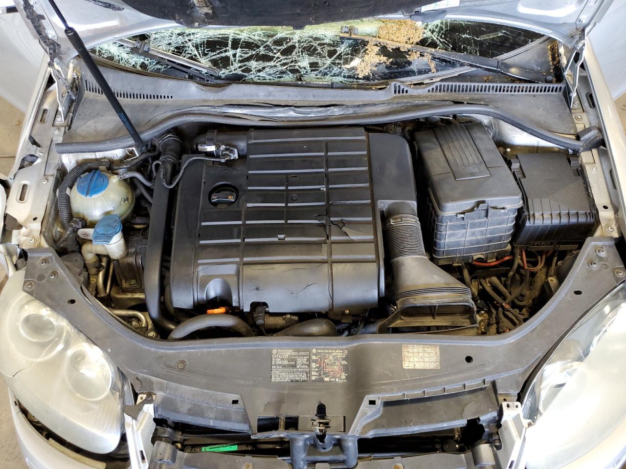 3VWXJ71K16M675783 2006 Volkswagen Jetta Gli Option Package 2