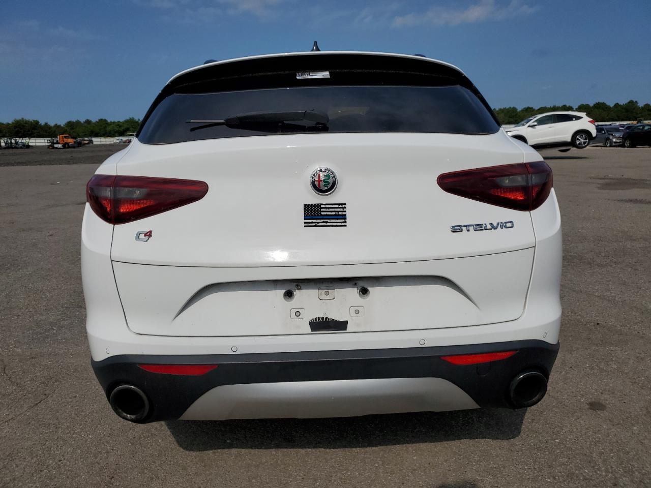 ZASFAKPN1J7B89617 2018 Alfa Romeo Stelvio Sport