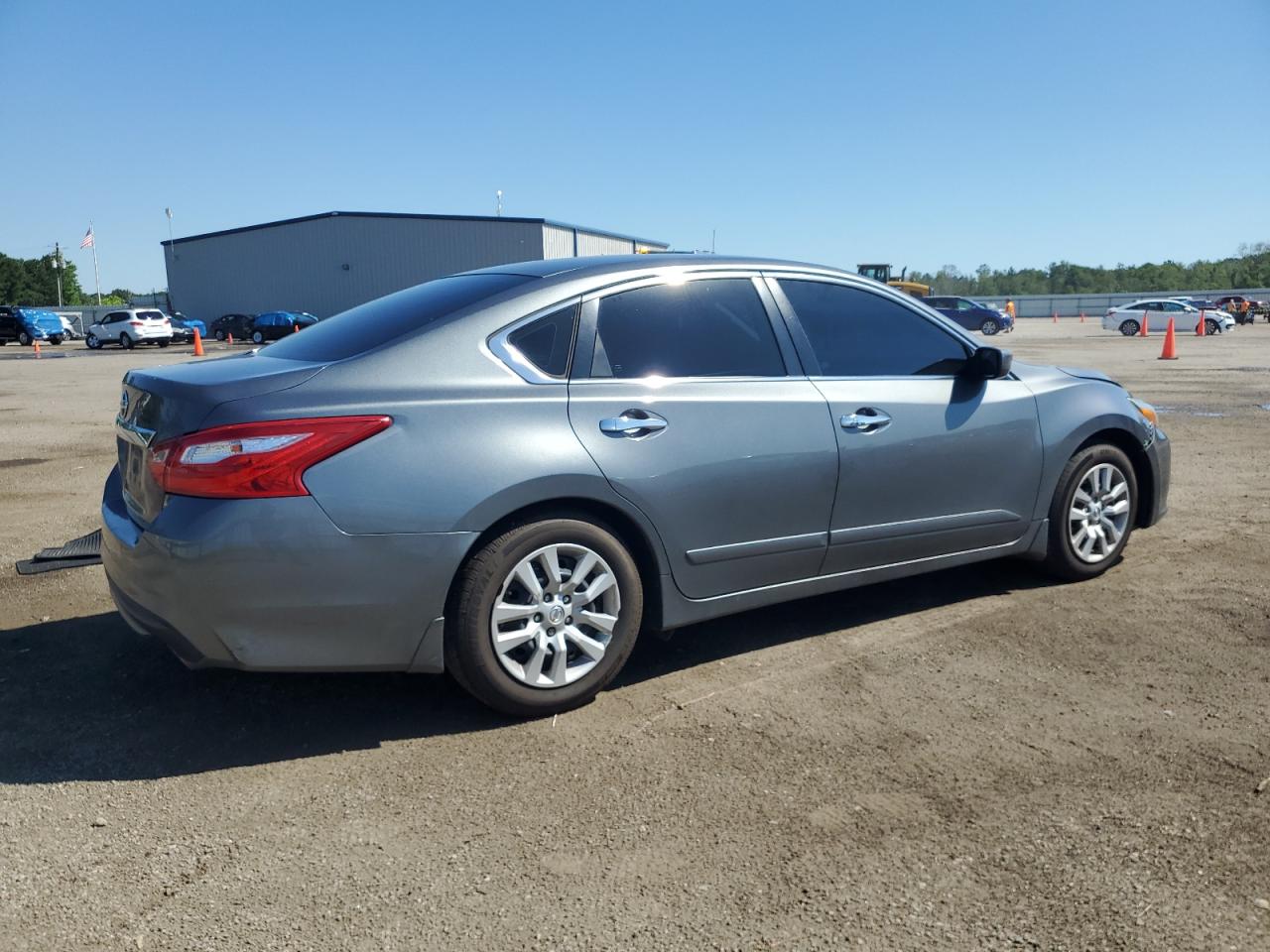 2017 Nissan Altima 2.5 vin: 1N4AL3AP8HC487389