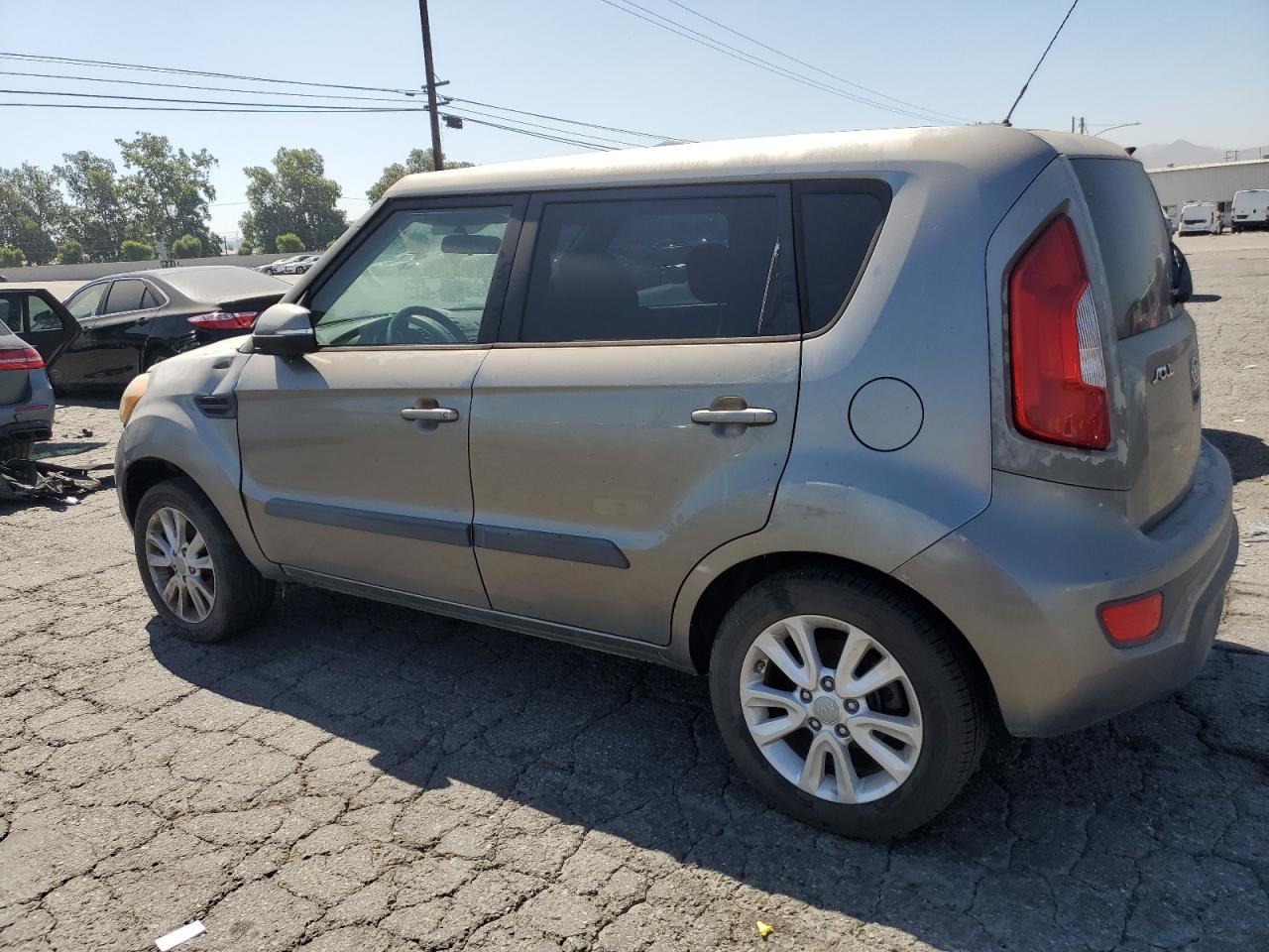 2012 Kia Soul + vin: KNDJT2A60C7437163