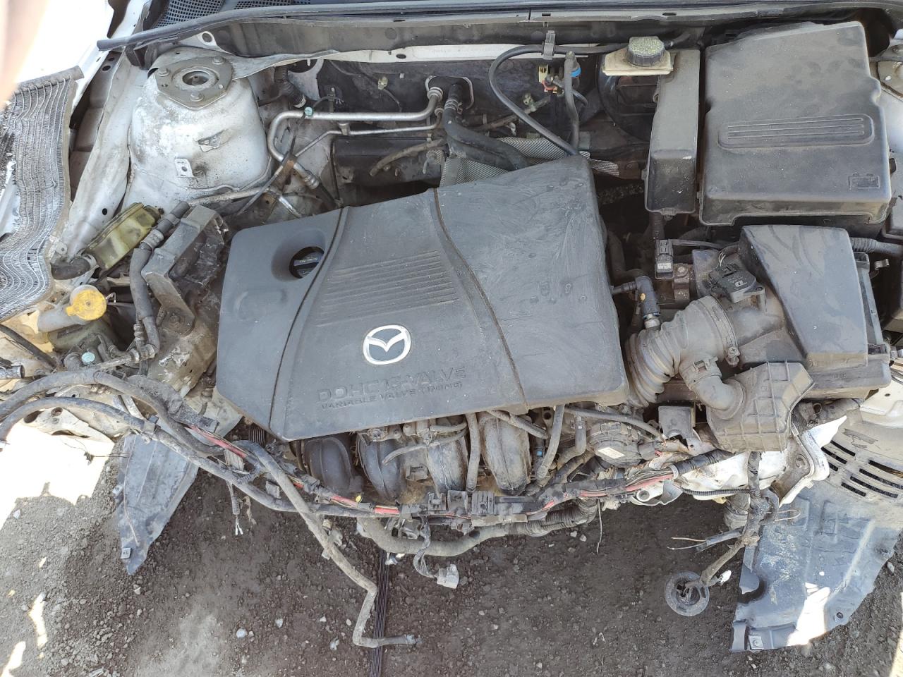 JM1BK343741190890 2004 Mazda 3 Hatchback