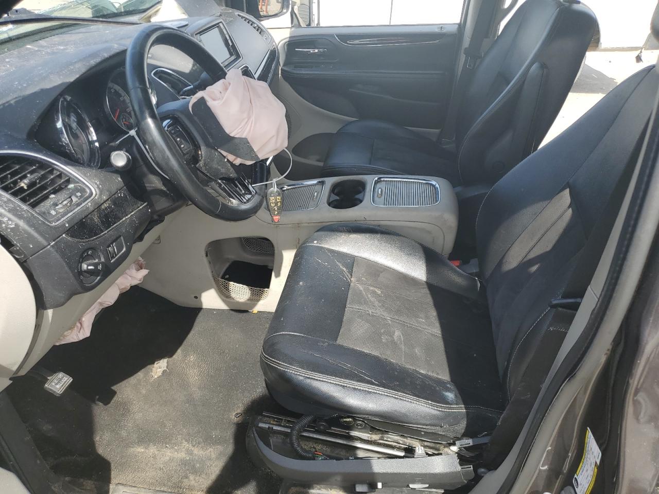 2C4RDGCGXKR595252 2019 Dodge Grand Caravan Sxt