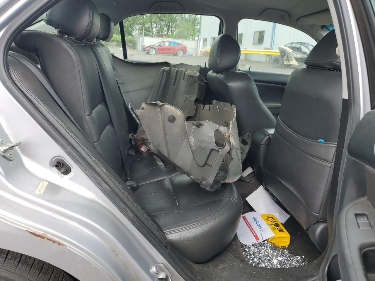 1HGCM56165A174527 2005 Honda Accord Dx