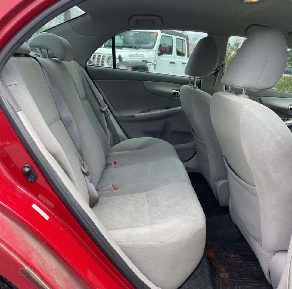 1NXBU4EE2AZ214017 2010 Toyota Corolla Base