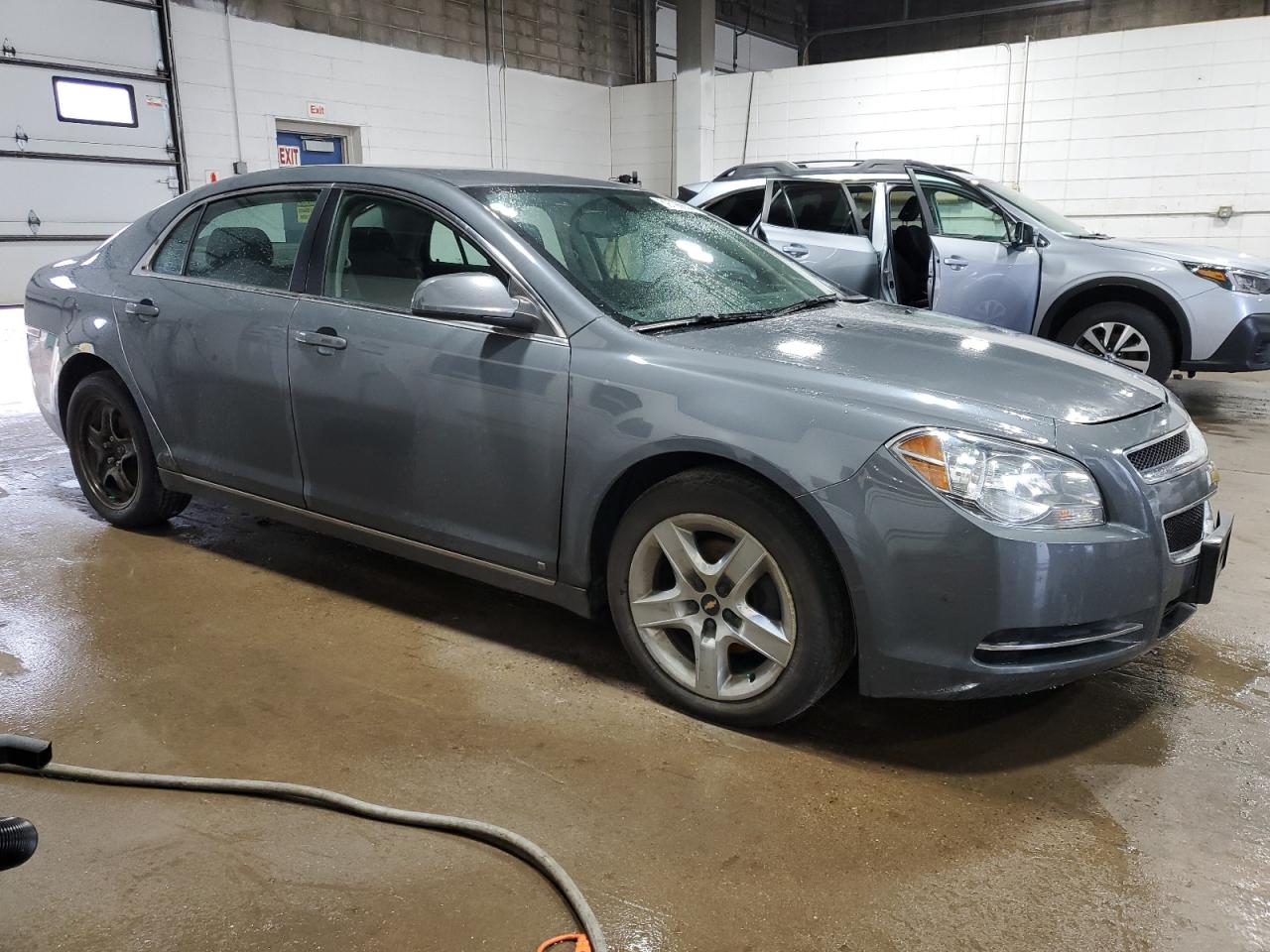 1G1ZH57B894197051 2009 Chevrolet Malibu 1Lt