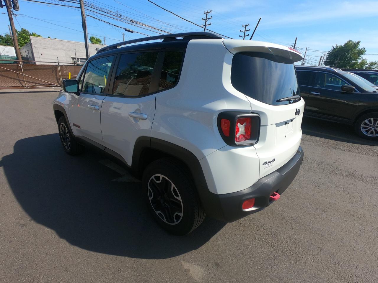 ZACCJBCTXFPB27837 2015 Jeep Renegade Trailhawk