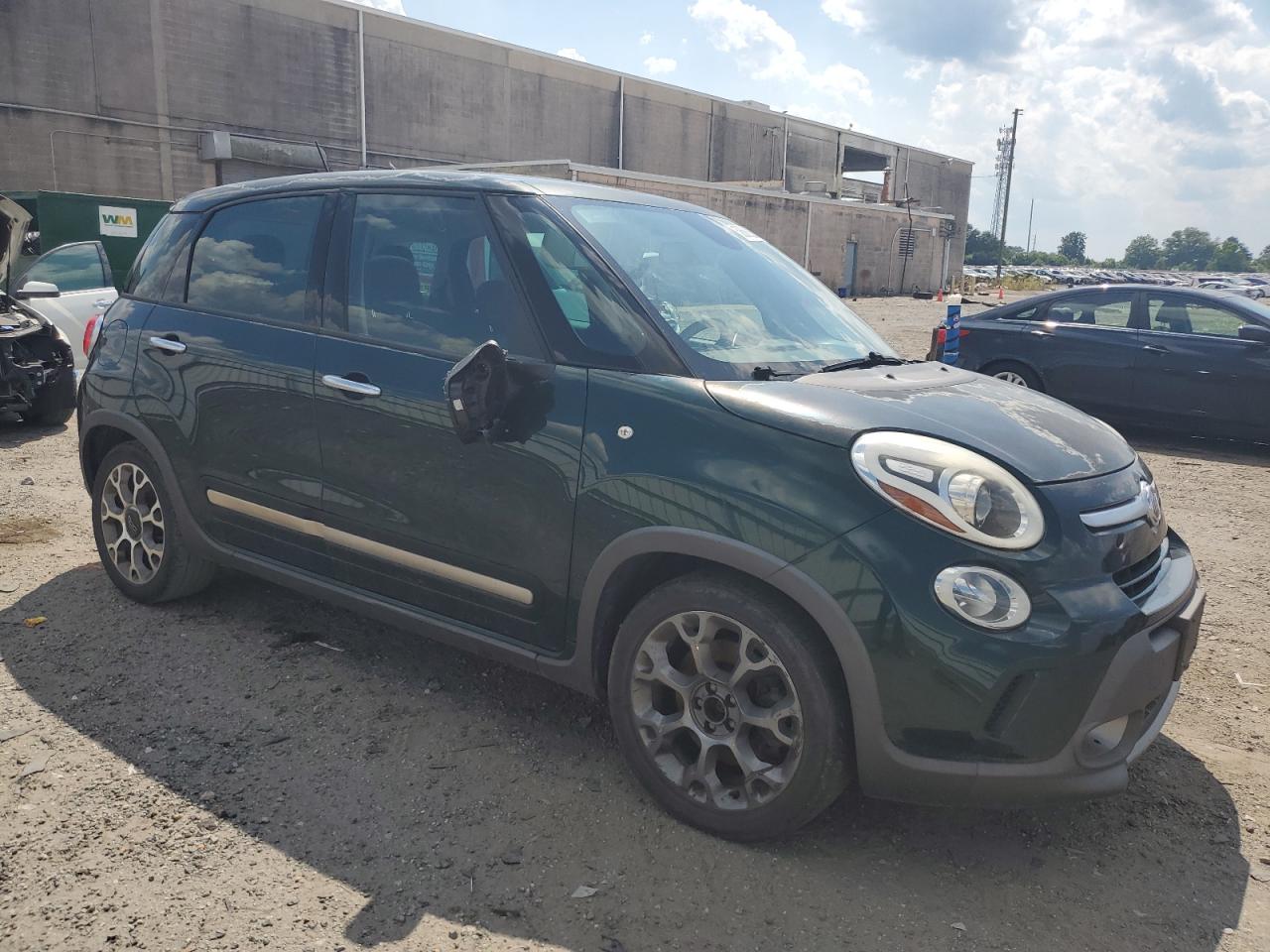 2014 Fiat 500L Trekking vin: ZFBCFADH6EZ010748