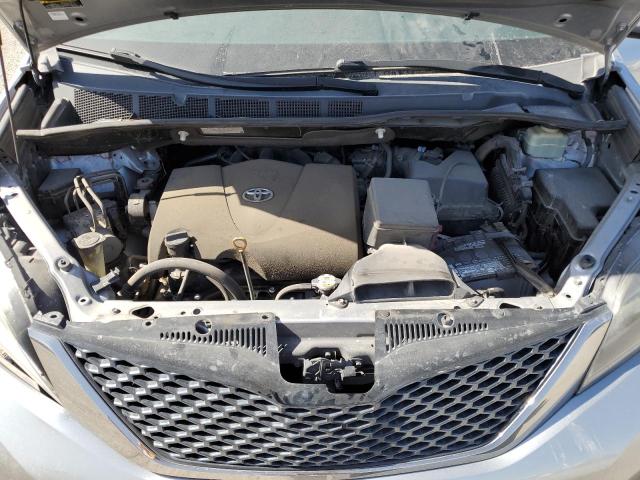 2017 TOYOTA SIENNA SE 5TDXZ3DC0HS892527