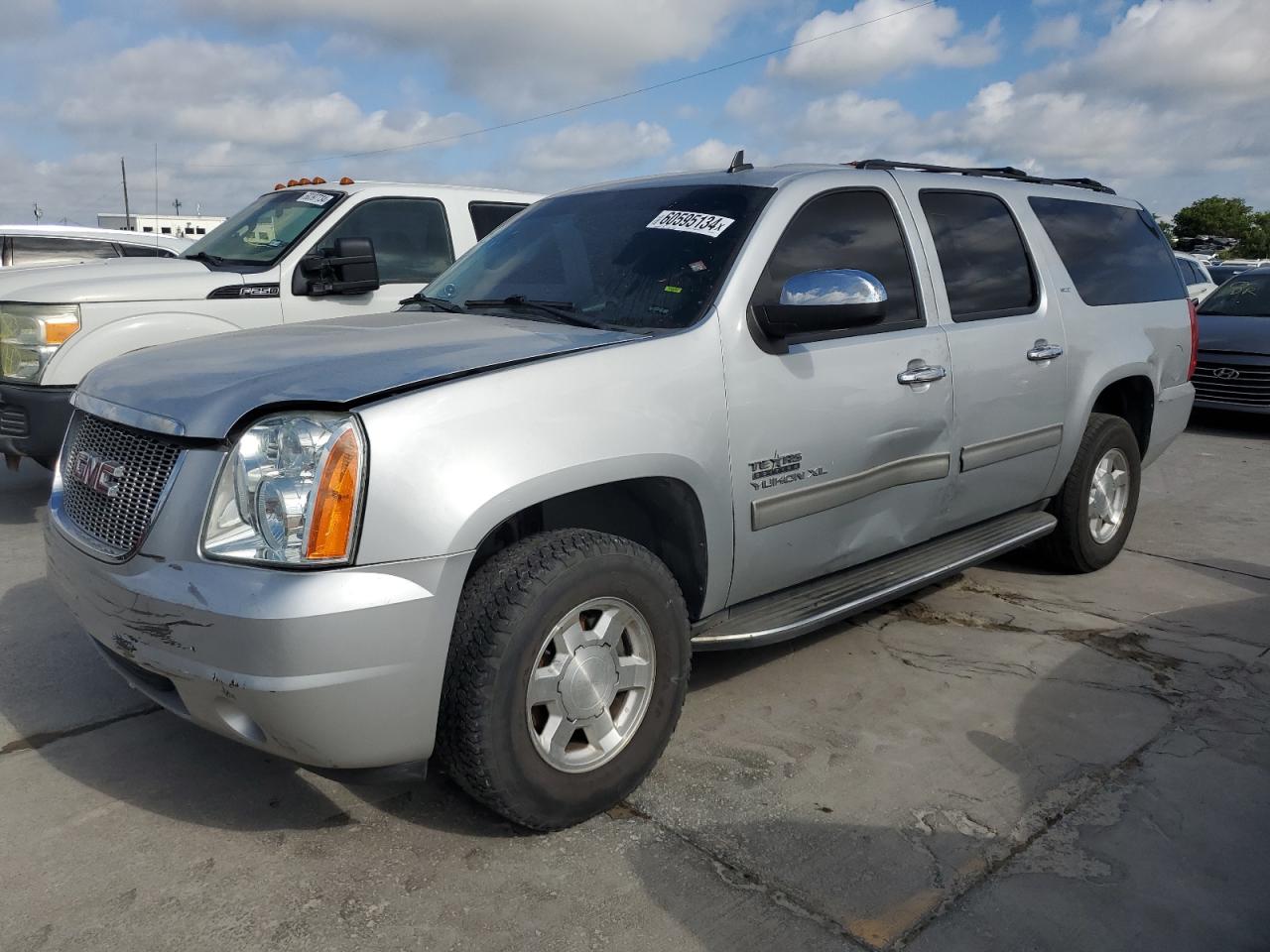 2014 GMC Yukon Xl C1500 Slt vin: 1GKS1KE03ER104161