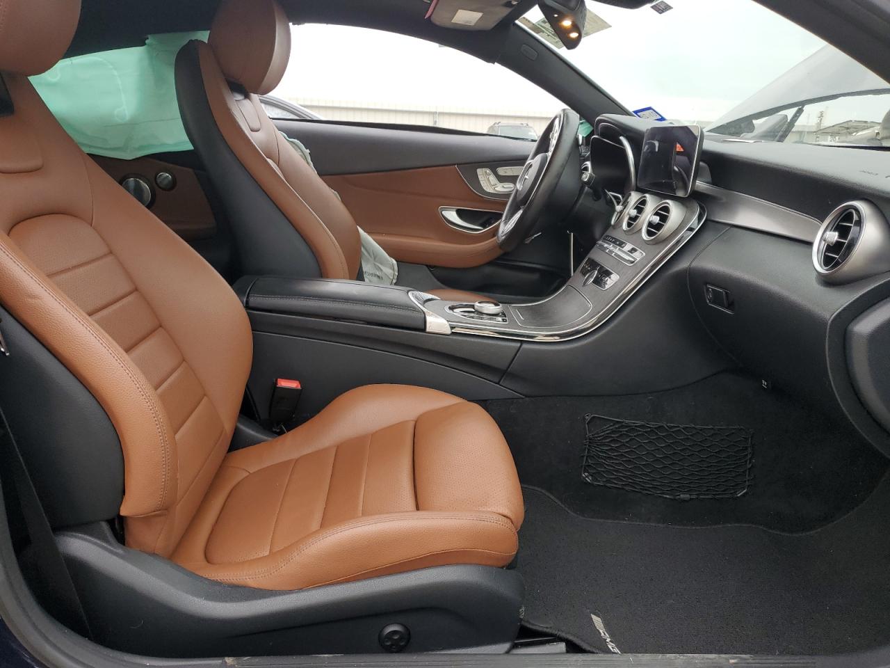 WDDWJ8DBXKF774490 2019 Mercedes-Benz C 300