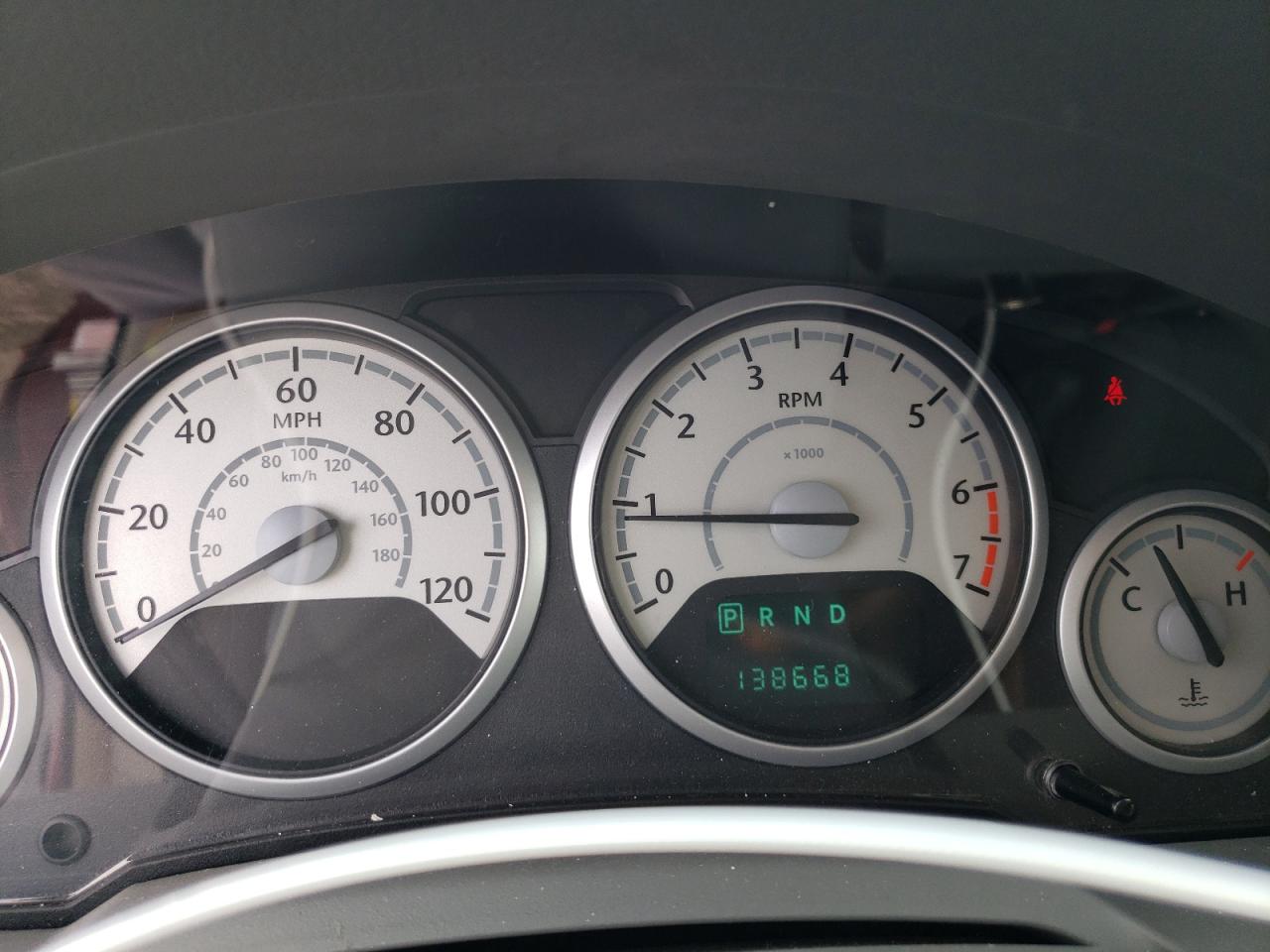 2A4RR2D19AR399357 2010 Chrysler Town & Country Lx