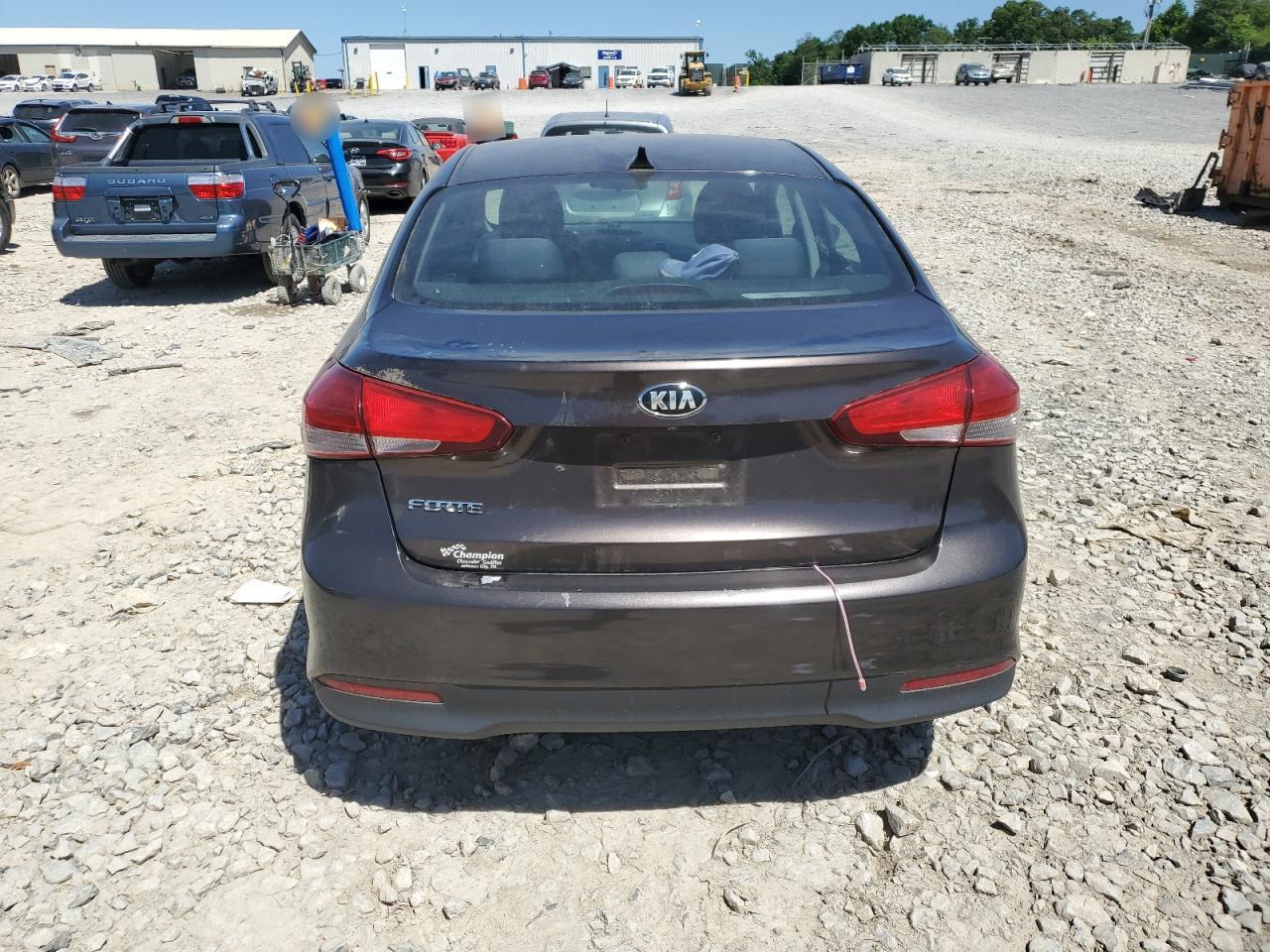 3KPFL4A72HE020287 2017 Kia Forte Lx
