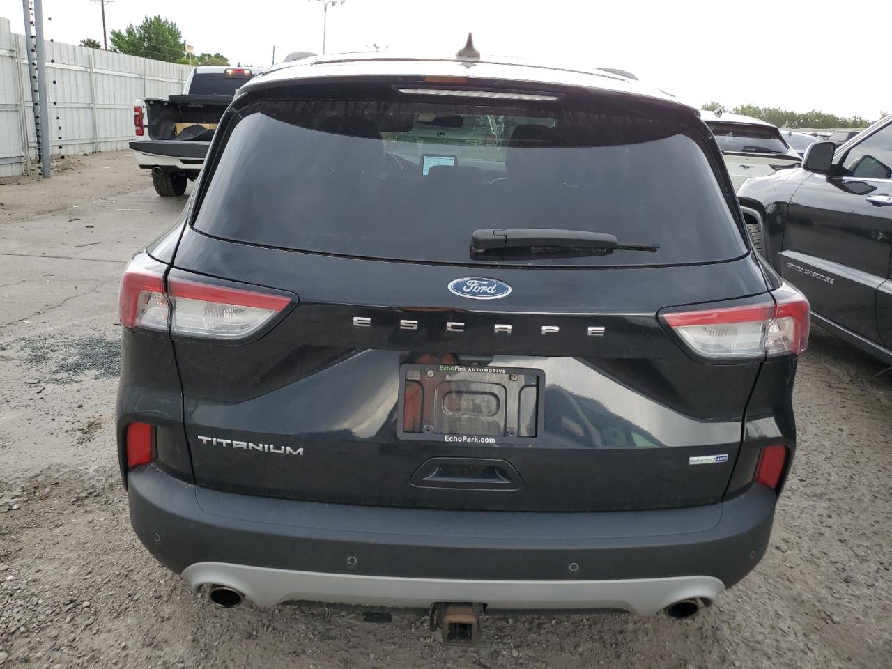 2020 Ford Escape Titanium vin: 1FMCU9J96LUB16086