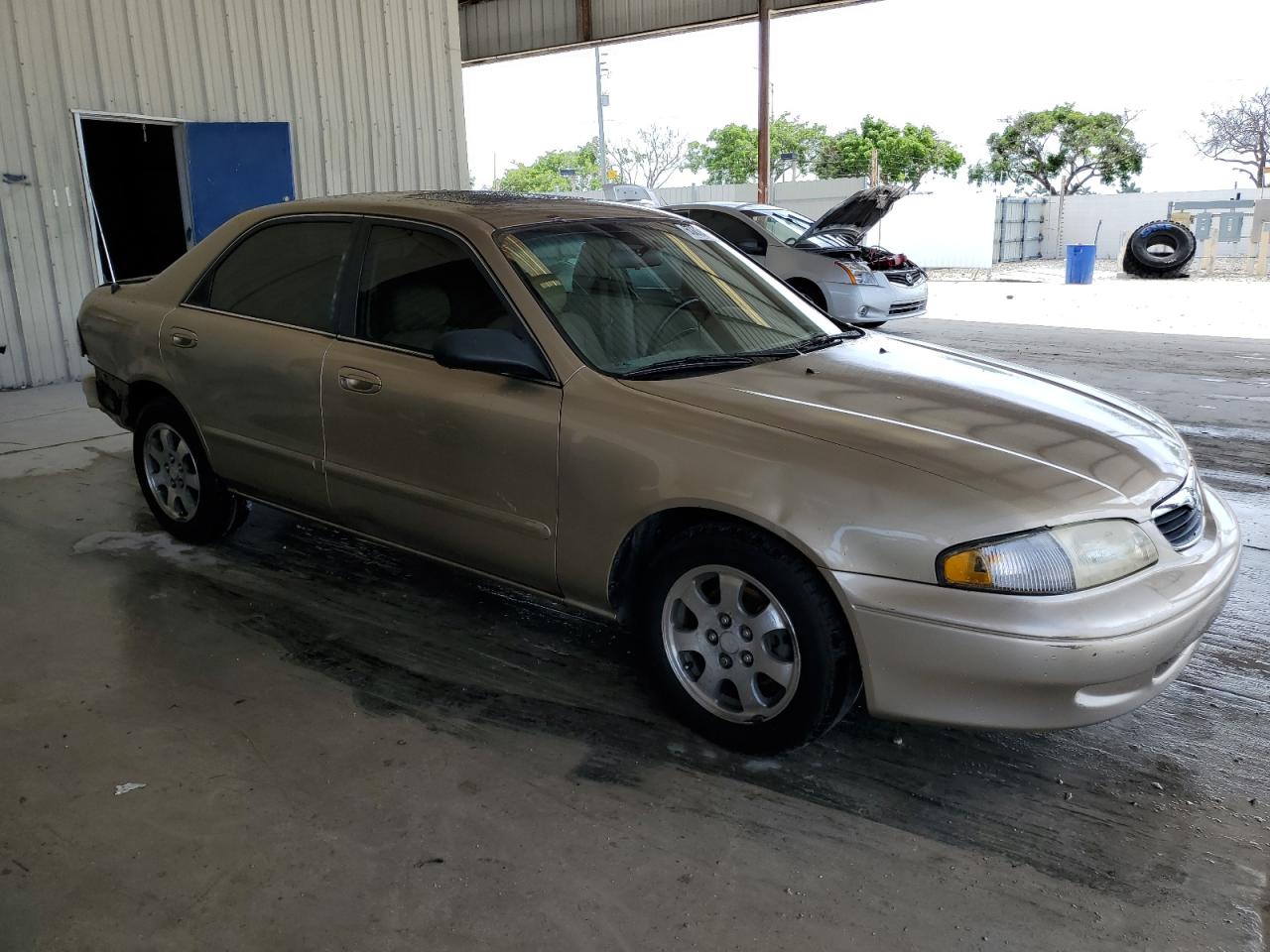 1YVGF22D7X5870232 1999 Mazda 626 Es