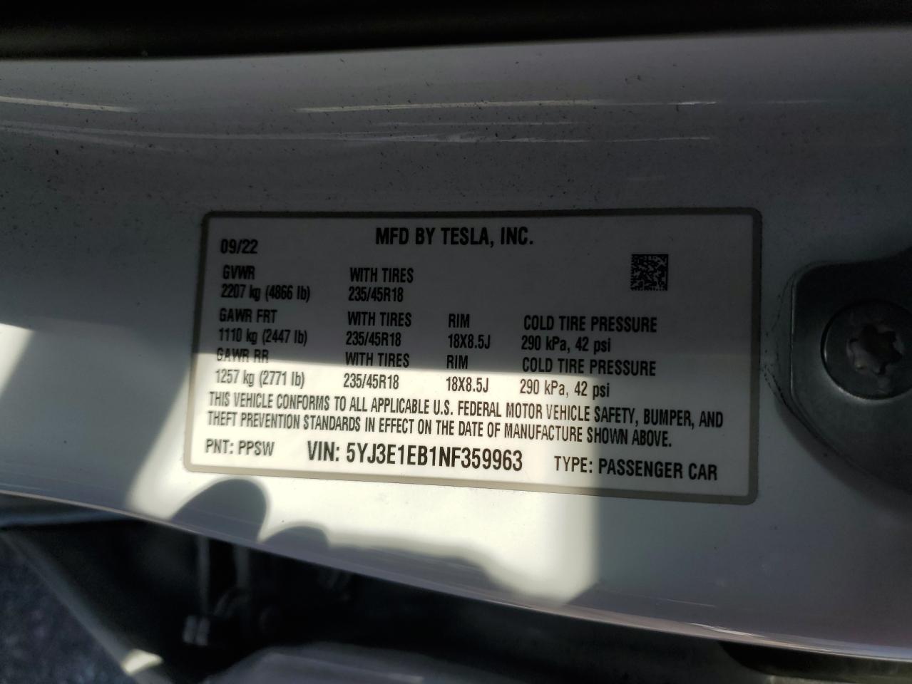 5YJ3E1EB1NF359963 2022 Tesla Model 3