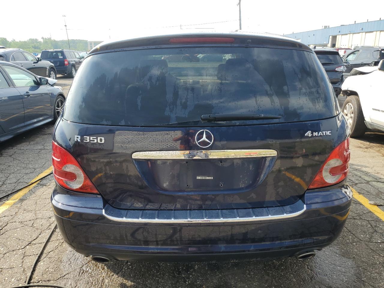 4JGCB65E78A074550 2008 Mercedes-Benz R 350