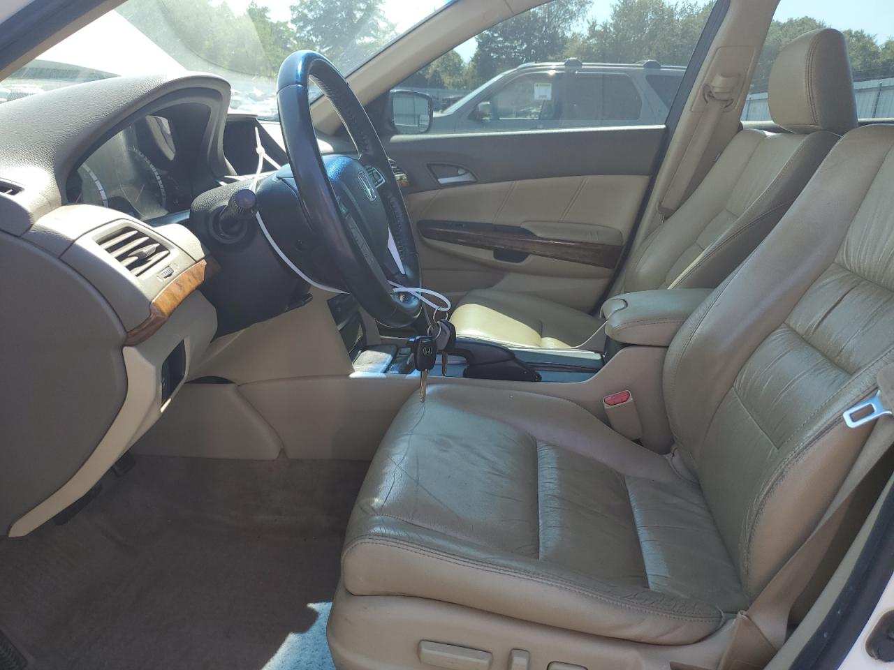 1HGCP3F89AA016802 2010 Honda Accord Exl