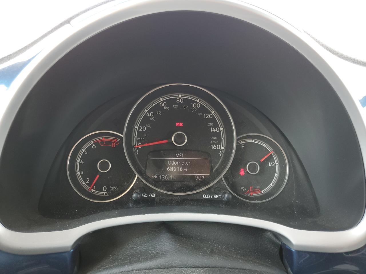 3VW5DAAT1KM505695 2019 Volkswagen Beetle S