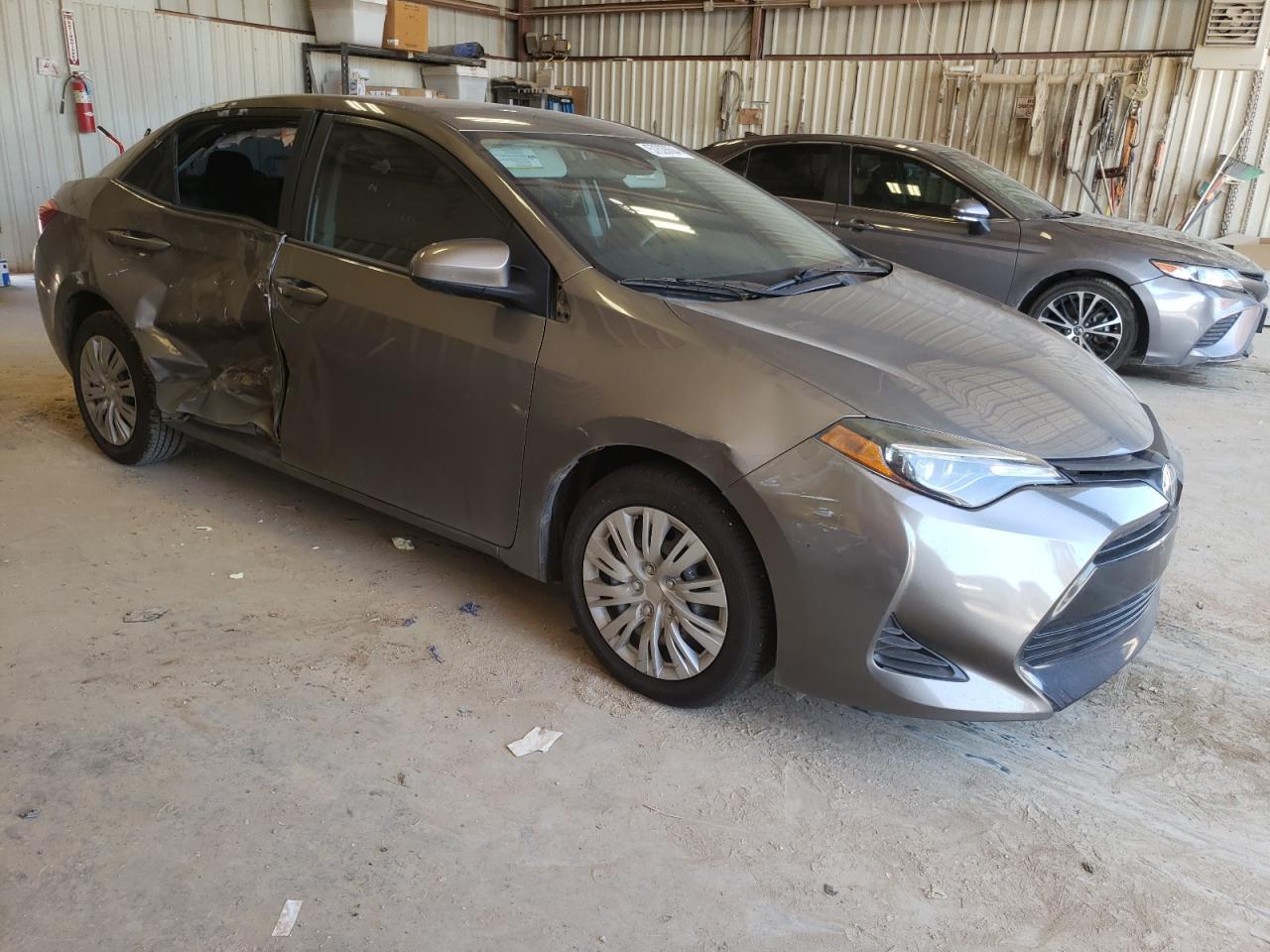 5YFBURHE5KP886729 2019 Toyota Corolla L