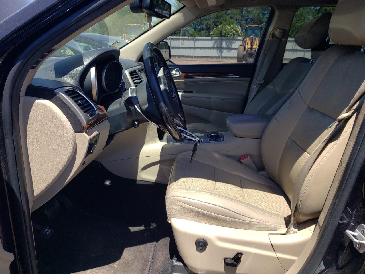 1J4RR5GT1BC501095 2011 Jeep Grand Cherokee Limited