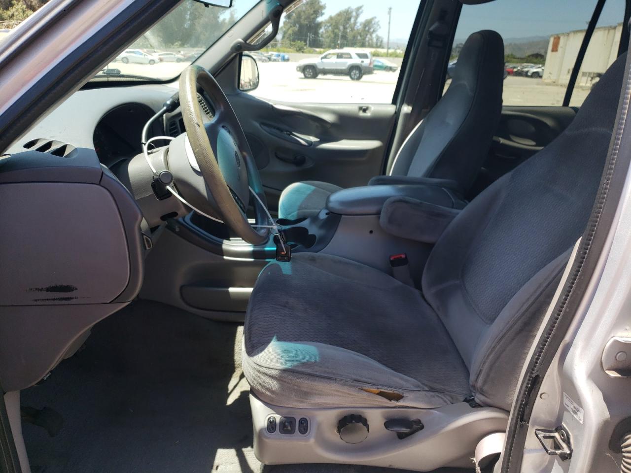 1FMRU17L5WLA40837 1998 Ford Expedition