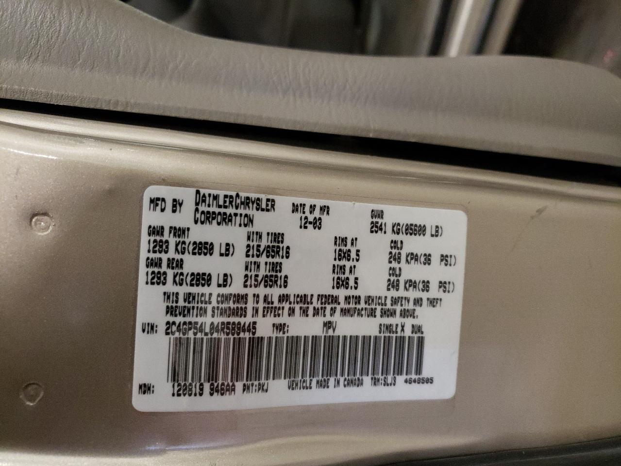 2C4GP54L04R589445 2004 Chrysler Town & Country Touring