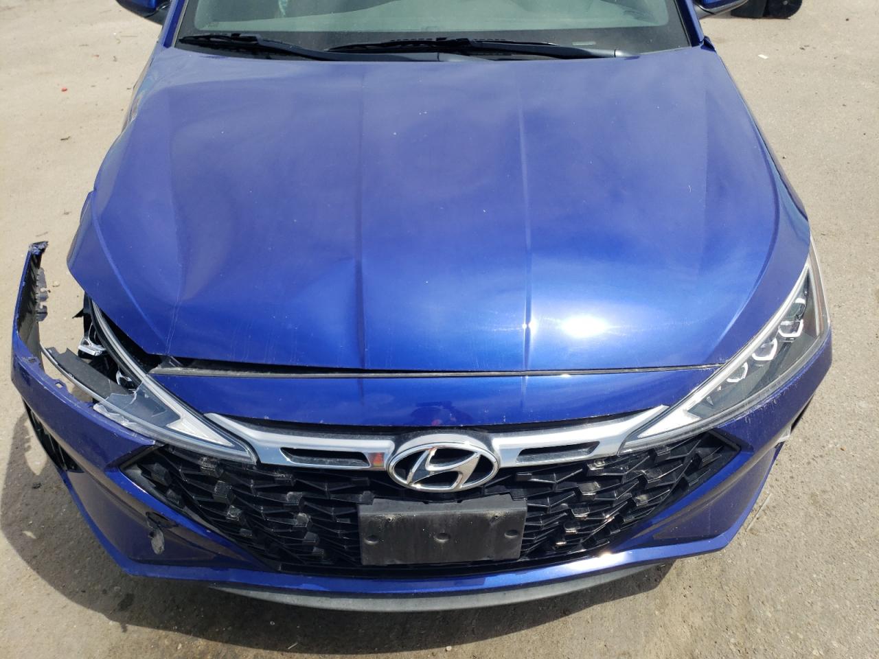 2020 Hyundai Elantra Sport vin: KMHD04LB6LU037942