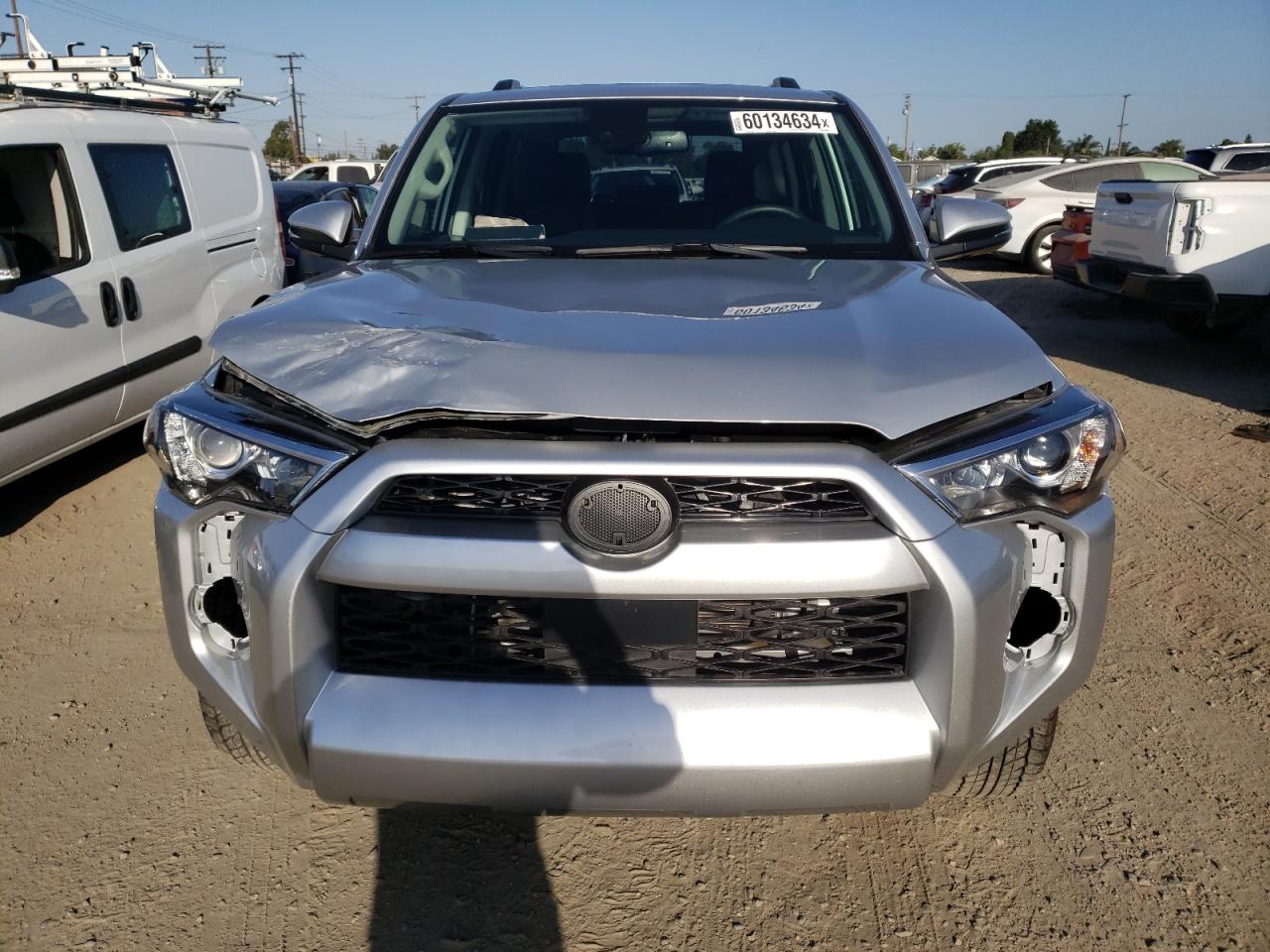 2021 Toyota 4Runner Sr5 vin: JTEFU5JR2M5250451