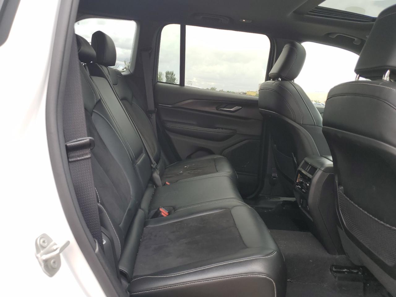 1C4RJHAG5PC659893 2023 Jeep Grand Cherokee Laredo