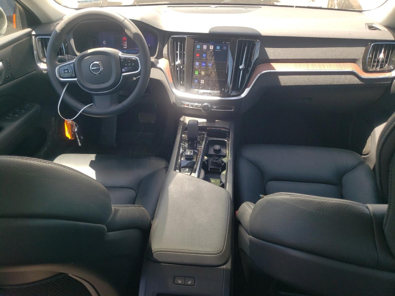 7JRL12TL4RG287649 2024 Volvo S60 Plus