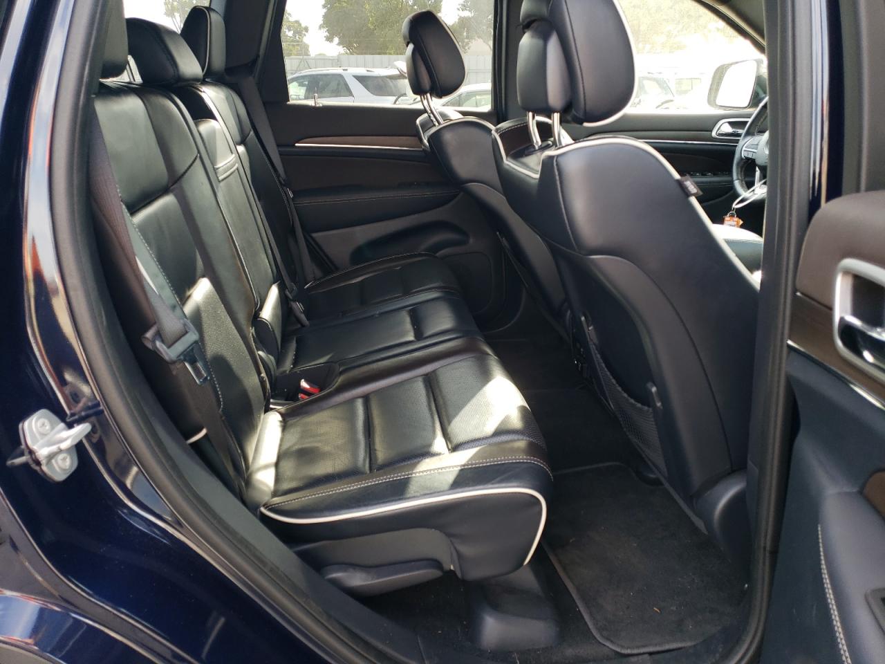 1C4RJFCT9FC697902 2015 Jeep Grand Cherokee Overland