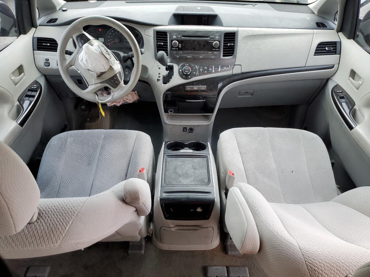 5TDKK3DC5ES507165 2014 Toyota Sienna Le