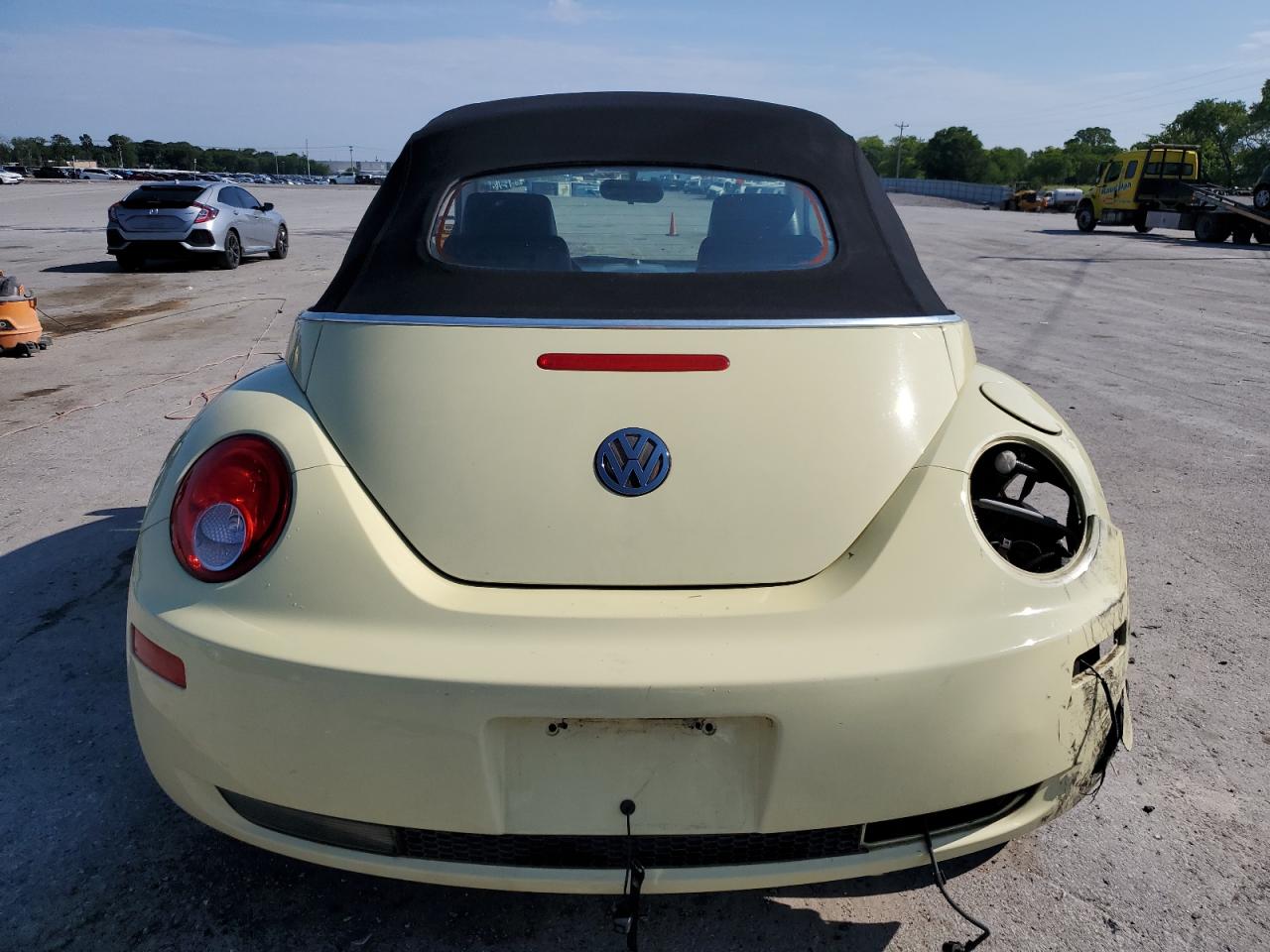 3VWRF31Y96M328838 2006 Volkswagen New Beetle Convertible Option Package 1