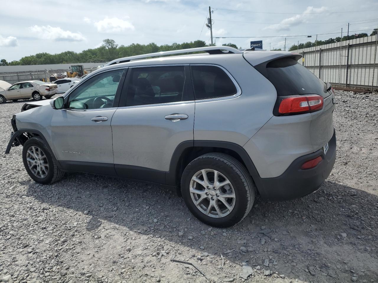 2015 Jeep Cherokee Latitude vin: 1C4PJLCB1FW699834