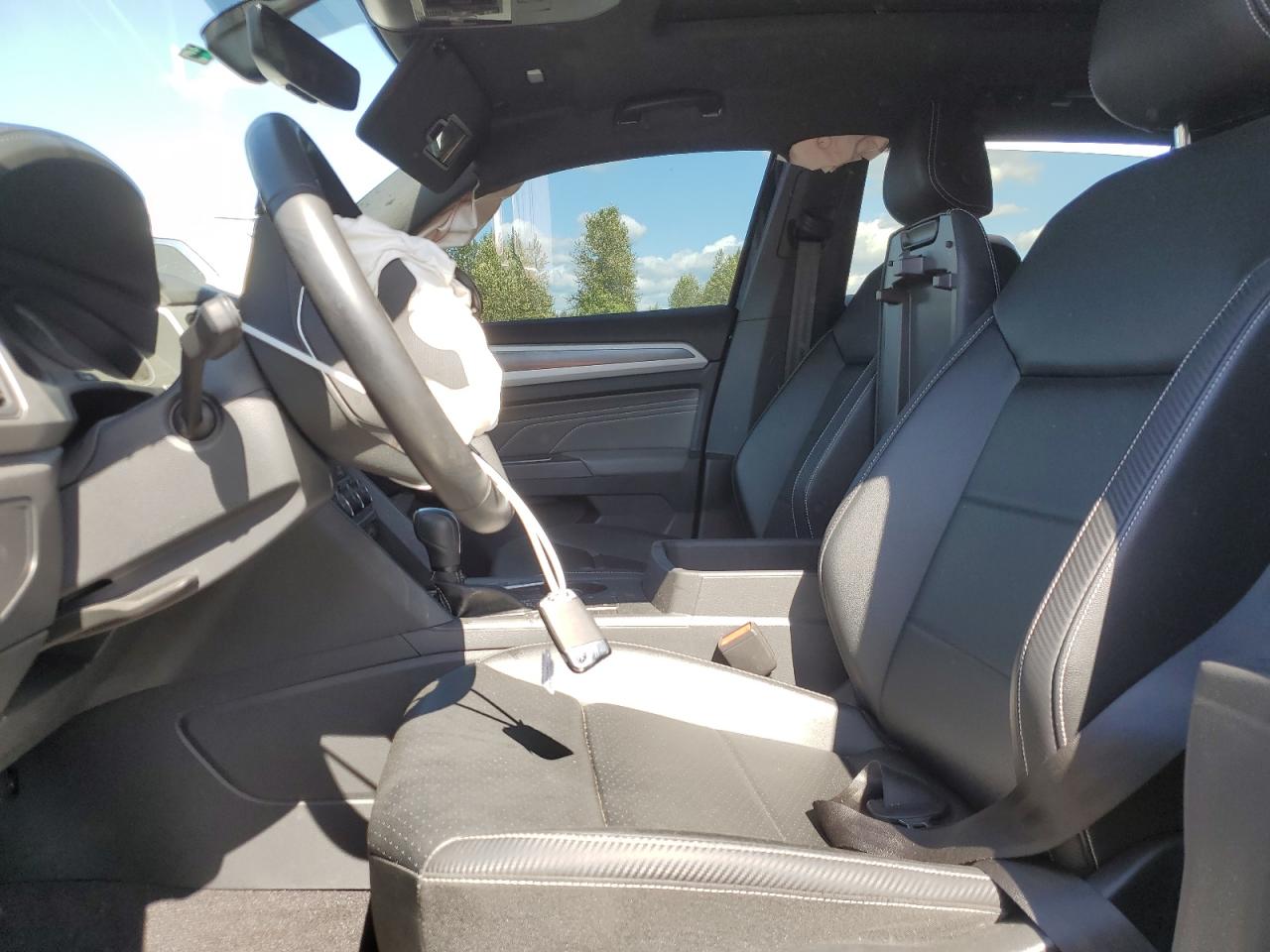 1V2RE2CA2MC227976 2021 Volkswagen Atlas Cross Sport Se