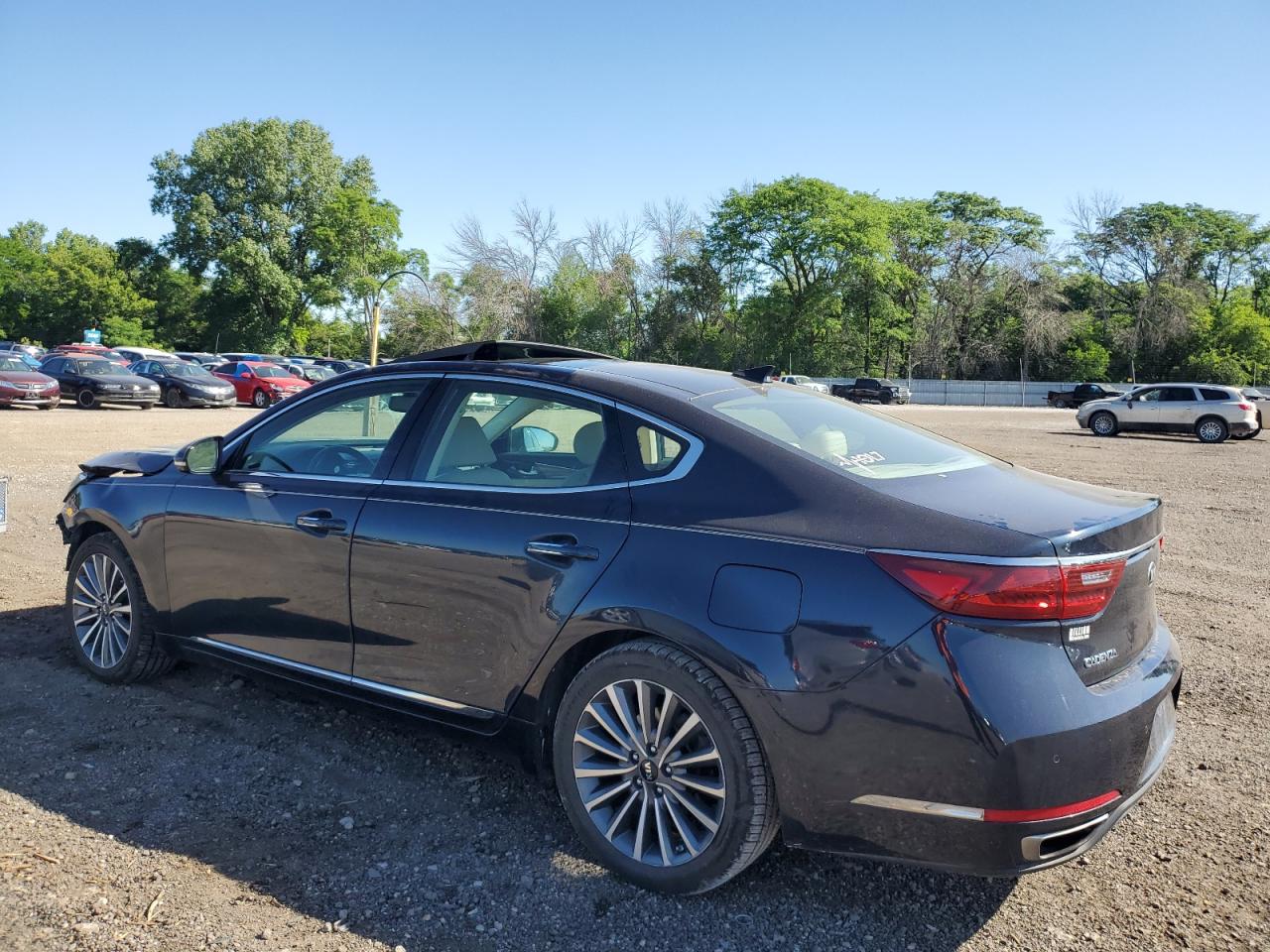 2017 Kia Cadenza Premium vin: KNALC4J16H5050982