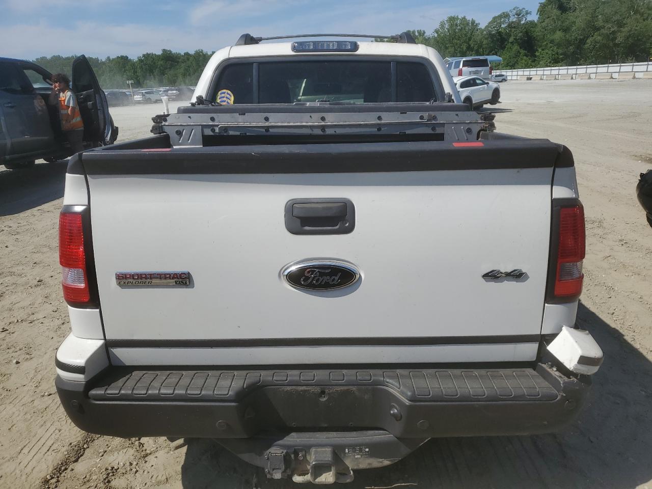 1FMEU5BE5AUF00046 2010 Ford Explorer Sport Trac Xlt