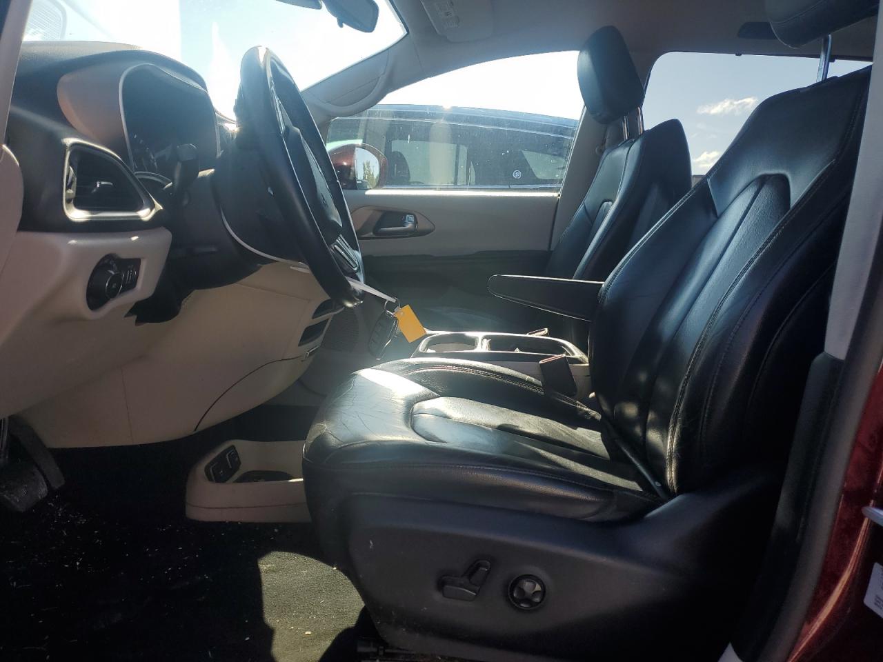 2C4RC1BG8HR839345 2017 Chrysler Pacifica Touring L