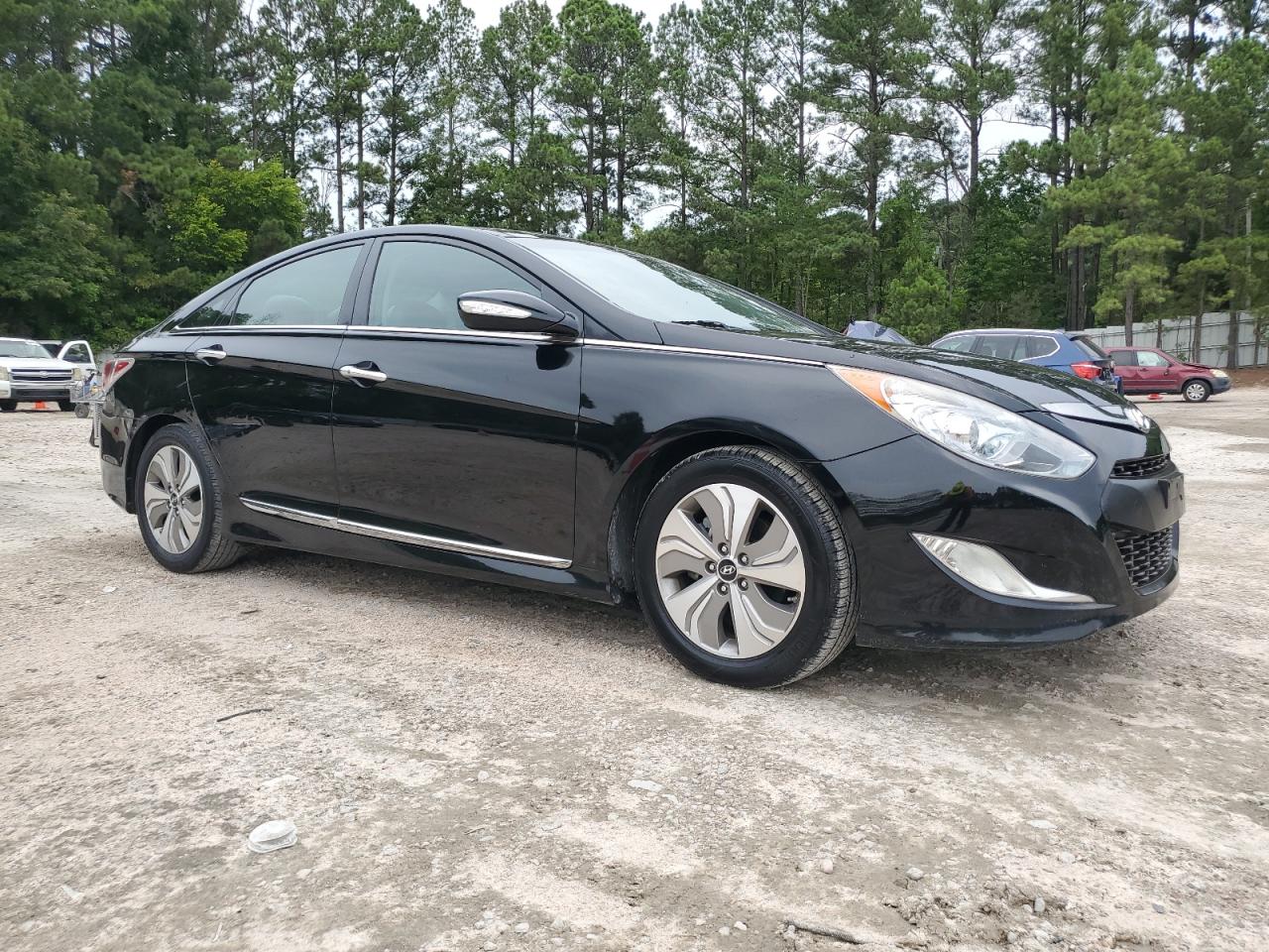 2015 Hyundai Sonata Hybrid vin: KMHEC4A41FA131782