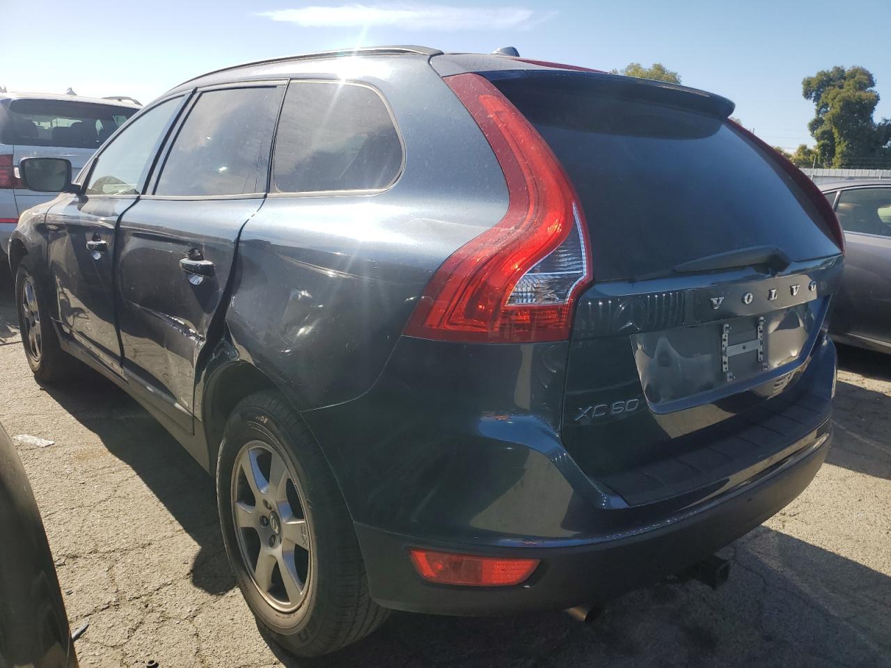 YV4960DL2A2082665 2010 Volvo Xc60 3.2