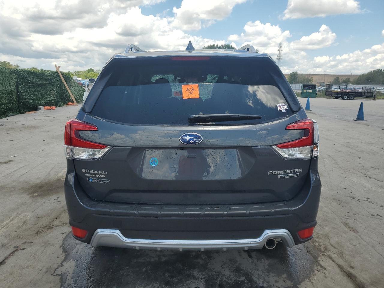 2022 Subaru Forester Touring vin: JF2SKARCXNH530833